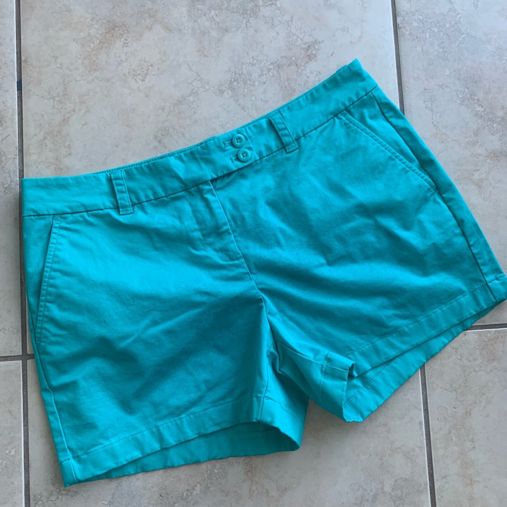 Vineyard Vines Women’s Shorts. Size 10